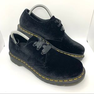 Doc Martens Womens 1461 Velvet Oxford Boot Low